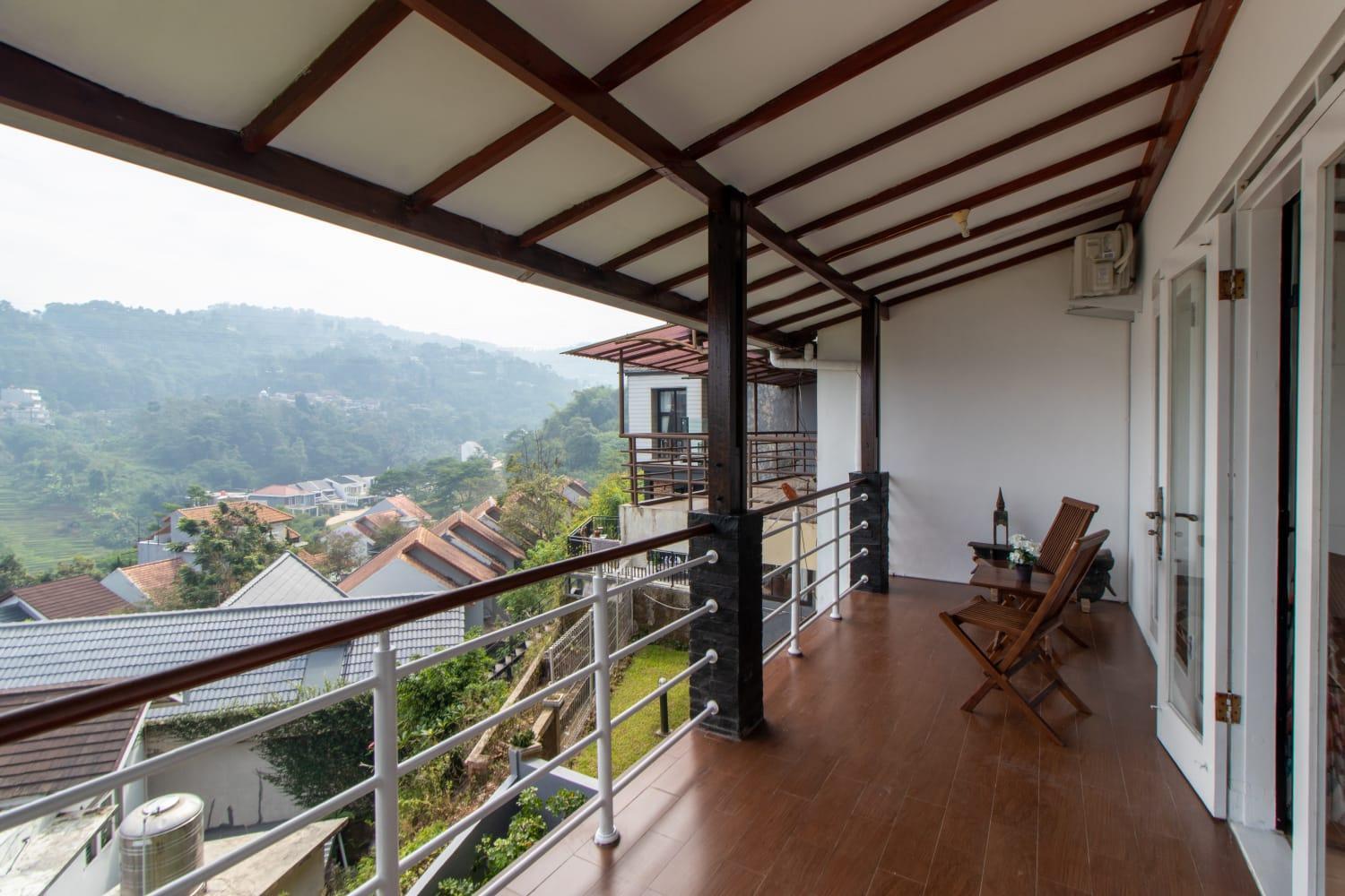 Villa Keluarga Syariah Resor Dago Pakar Bandung - View Bukit מראה חיצוני תמונה