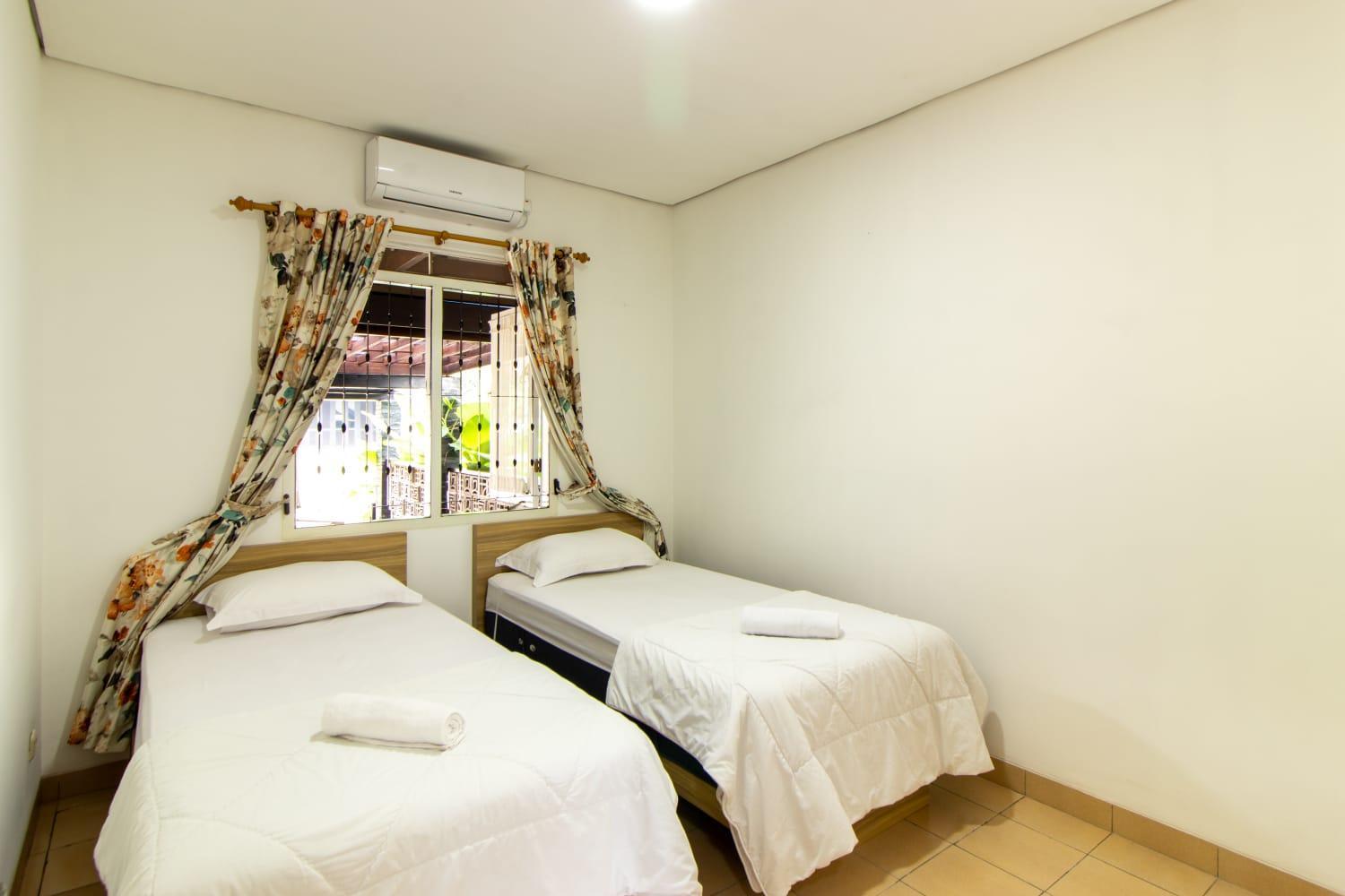 Villa Keluarga Syariah Resor Dago Pakar Bandung - View Bukit מראה חיצוני תמונה