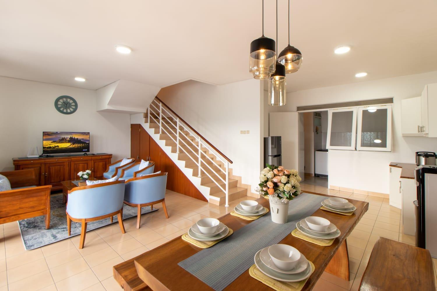 Villa Keluarga Syariah Resor Dago Pakar Bandung - View Bukit מראה חיצוני תמונה